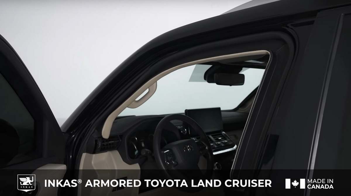 Представлено куленепробивний та гранатостійкий Toyota Land Cruiser 300 Series