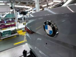 BMW зупинила свій завод у Німеччині через нестачу комплектуючих, які постачалися з України