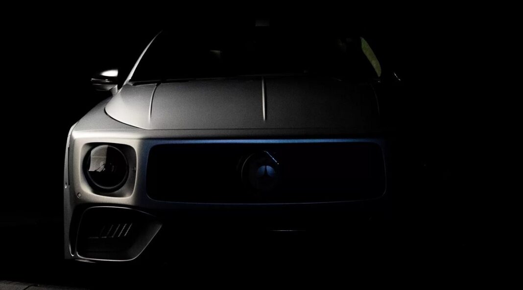Mercedes-AMG анонсував купе з обличчям «геліка»: дизайн від репера та «суїцидальні» двері