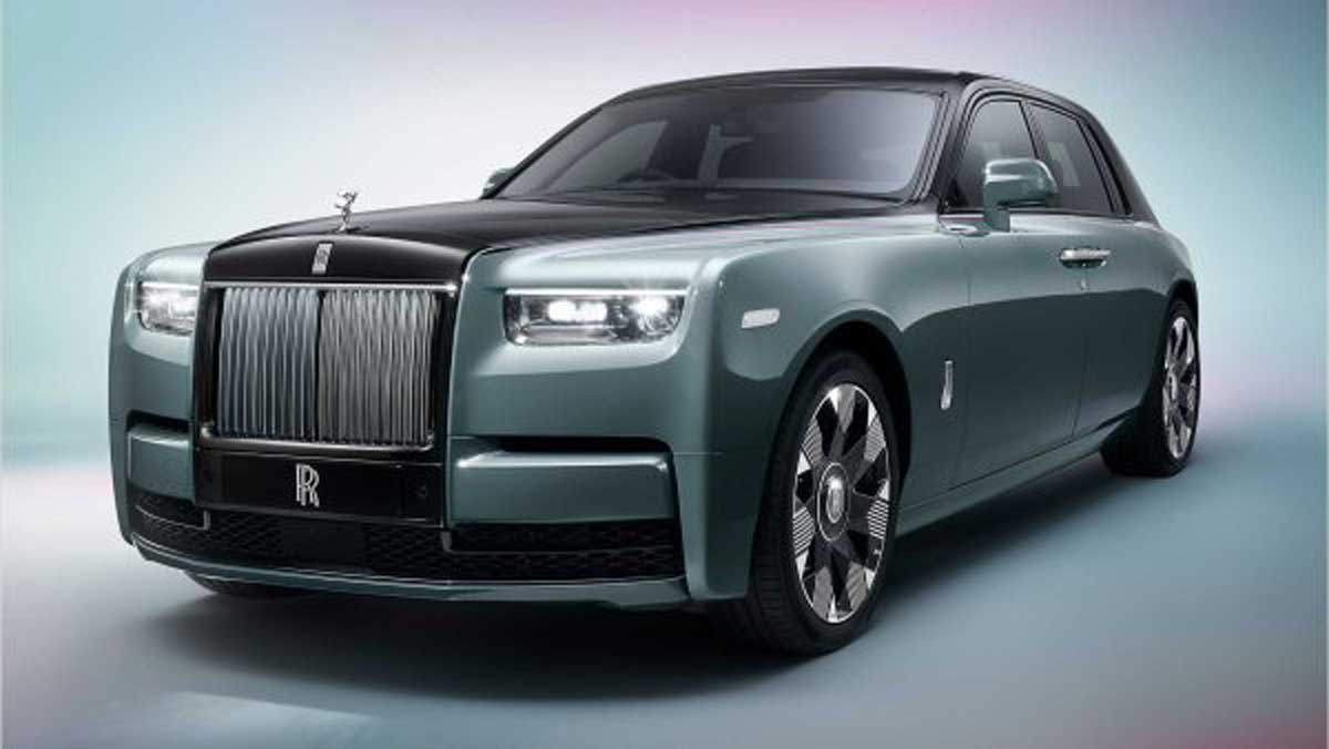 Rolls-Royce Phantom получил решетку радиатора с подсветкой и уникальные диски