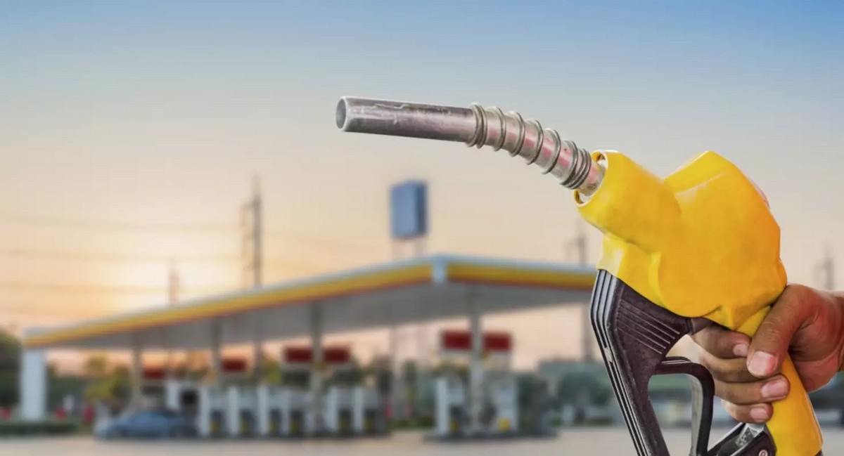 Почему современный бензин быстро «портится»: как долго его можно хранить в баке и канистре