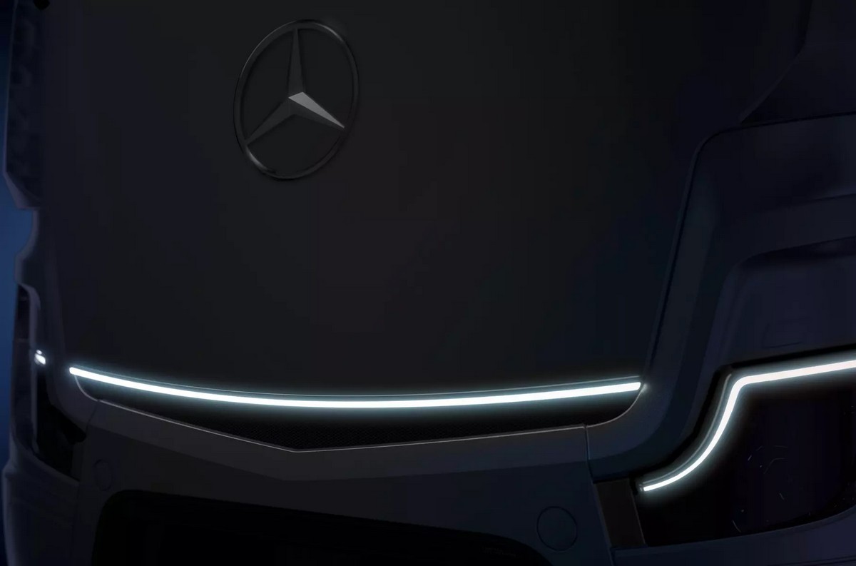 Mercedes-Benz показал первые изображения электрического грузовика