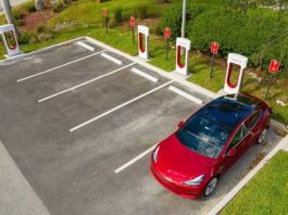 Німеччина заборонить станції Tesla Supercharger на території країни