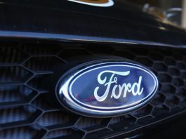 Ford зобов'язали виплатити 1,7 млрд доларів за смерть подружньої пари у штаті Джорджія