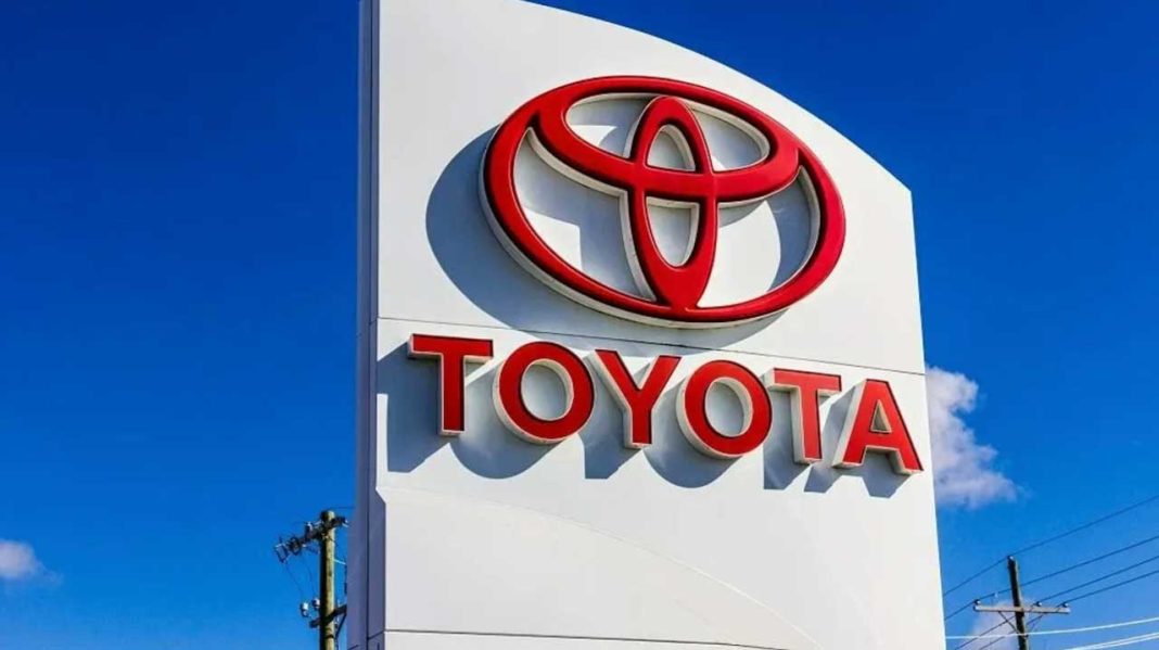 Toyota вкладе $5,6 млрд у виробництво акумуляторів