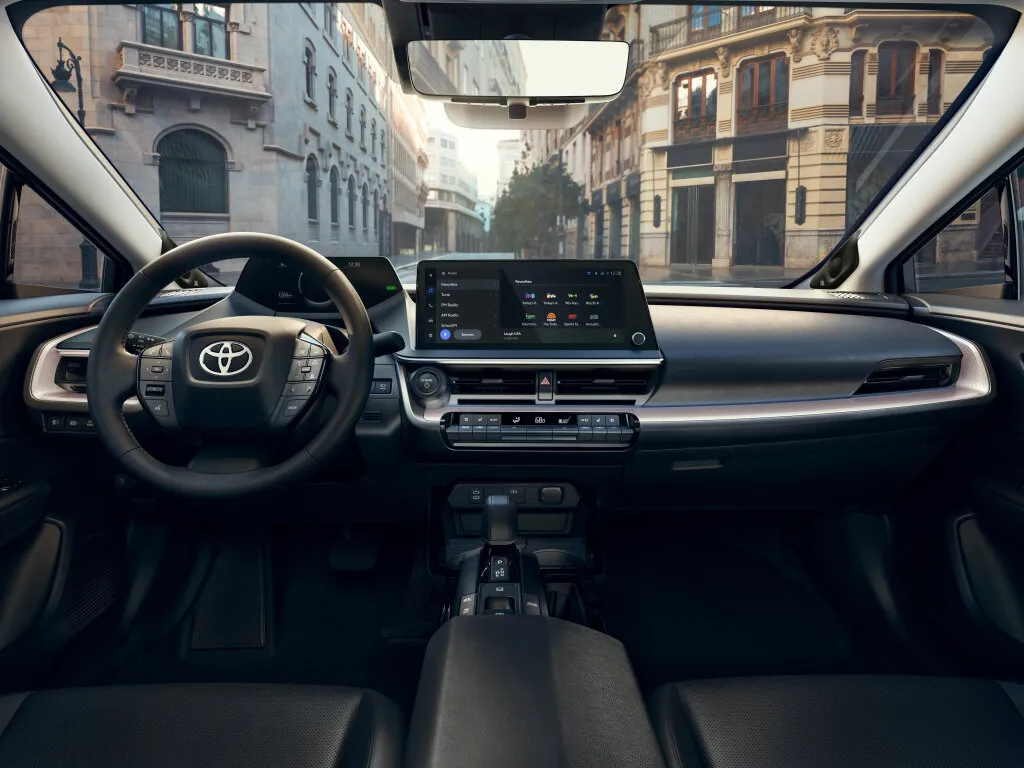 Toyota представила гібрид Prius п'ятого покоління