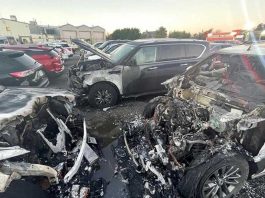 Таємнича пожежа знищила п'ять автомобілів, орендованих для Джо Байдена