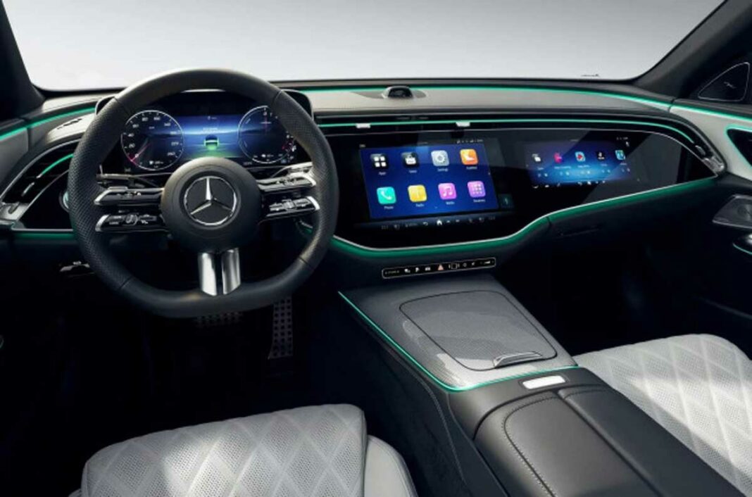 Mercedes-Benz показав інтер'єр нового E-класу